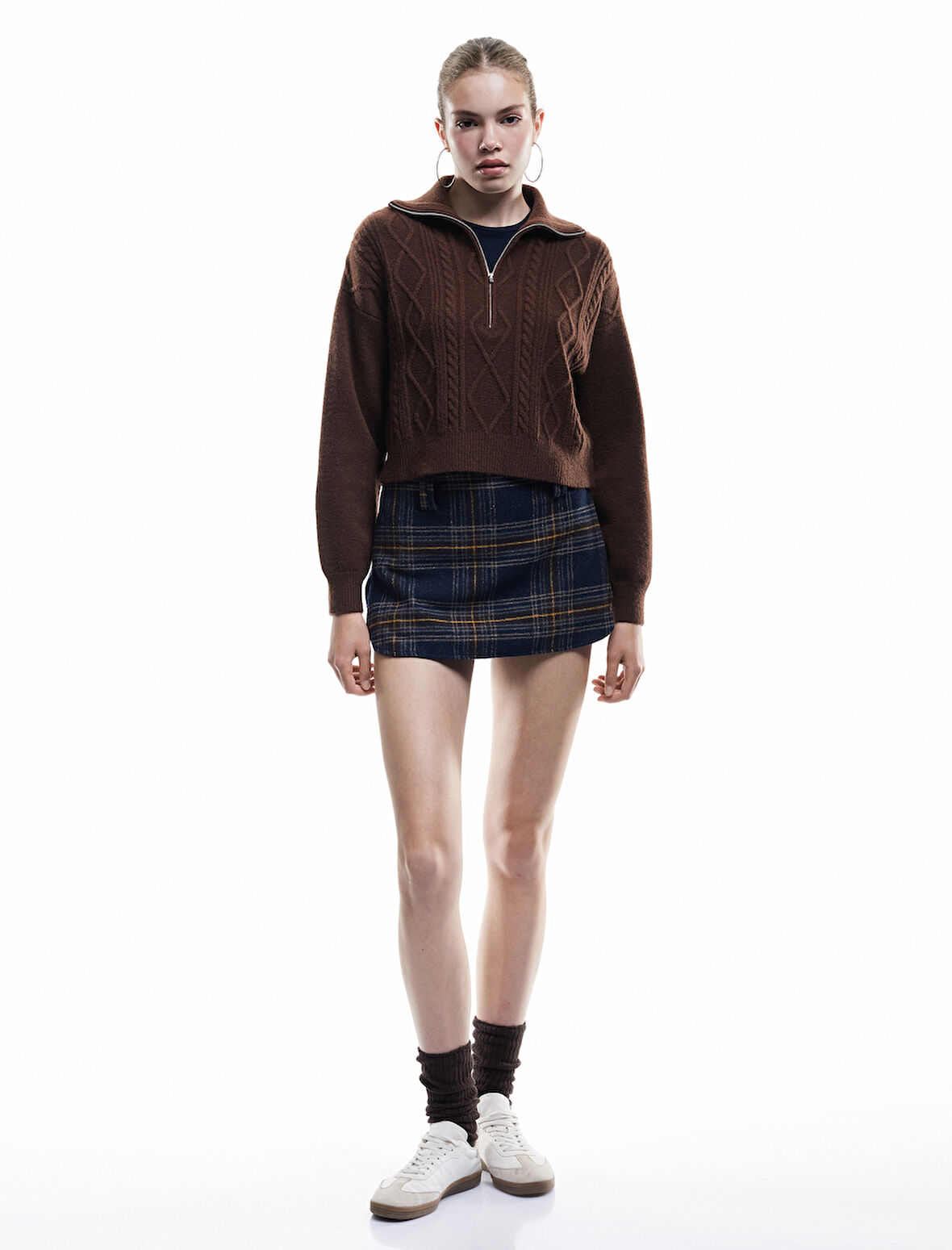 Yarım Fermuarlı Yaka Uzun Kollu Saç Örgü Dokulu Triko Kazak