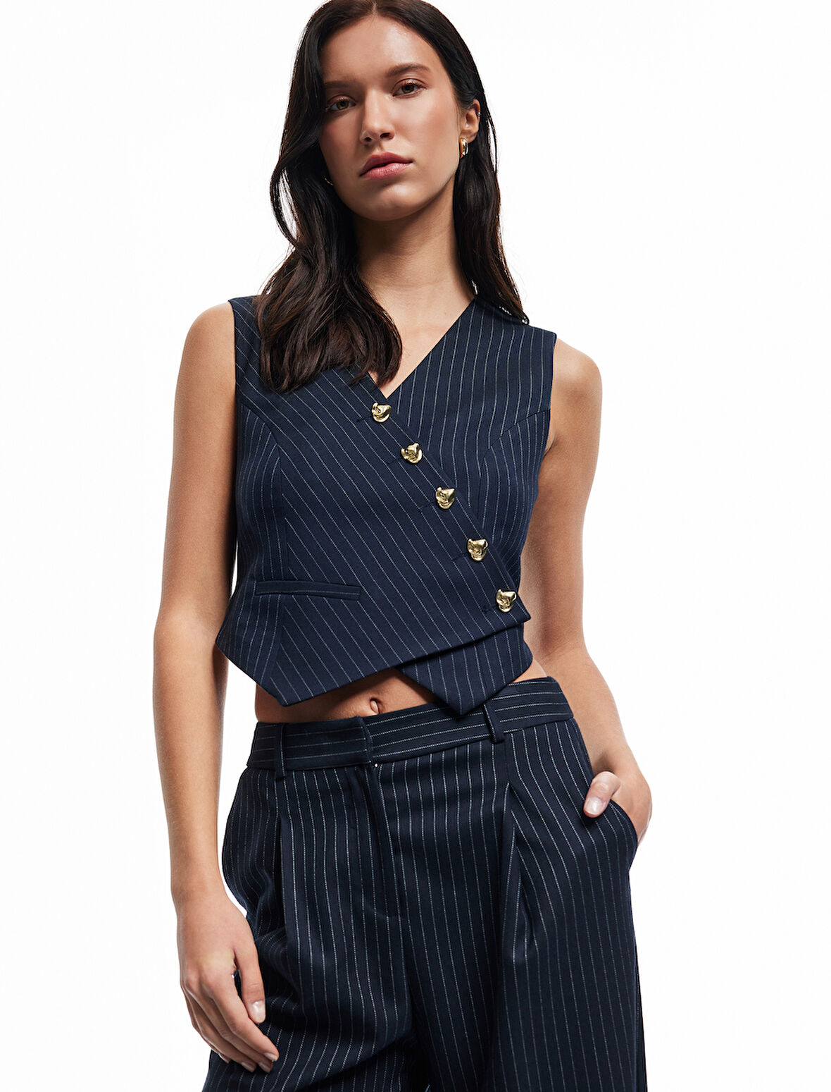 Kolsuz V Yaka Düğmeli Asimetrik Kesim Blazer Yelek