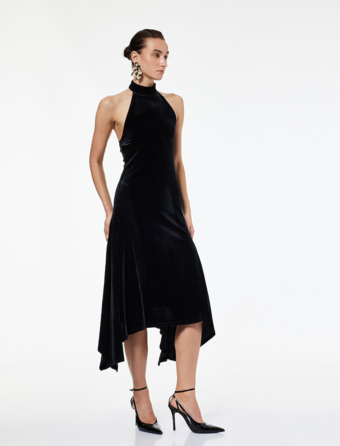 Halter Yaka Kolsuz Sırt Detaylı Midi Elbise