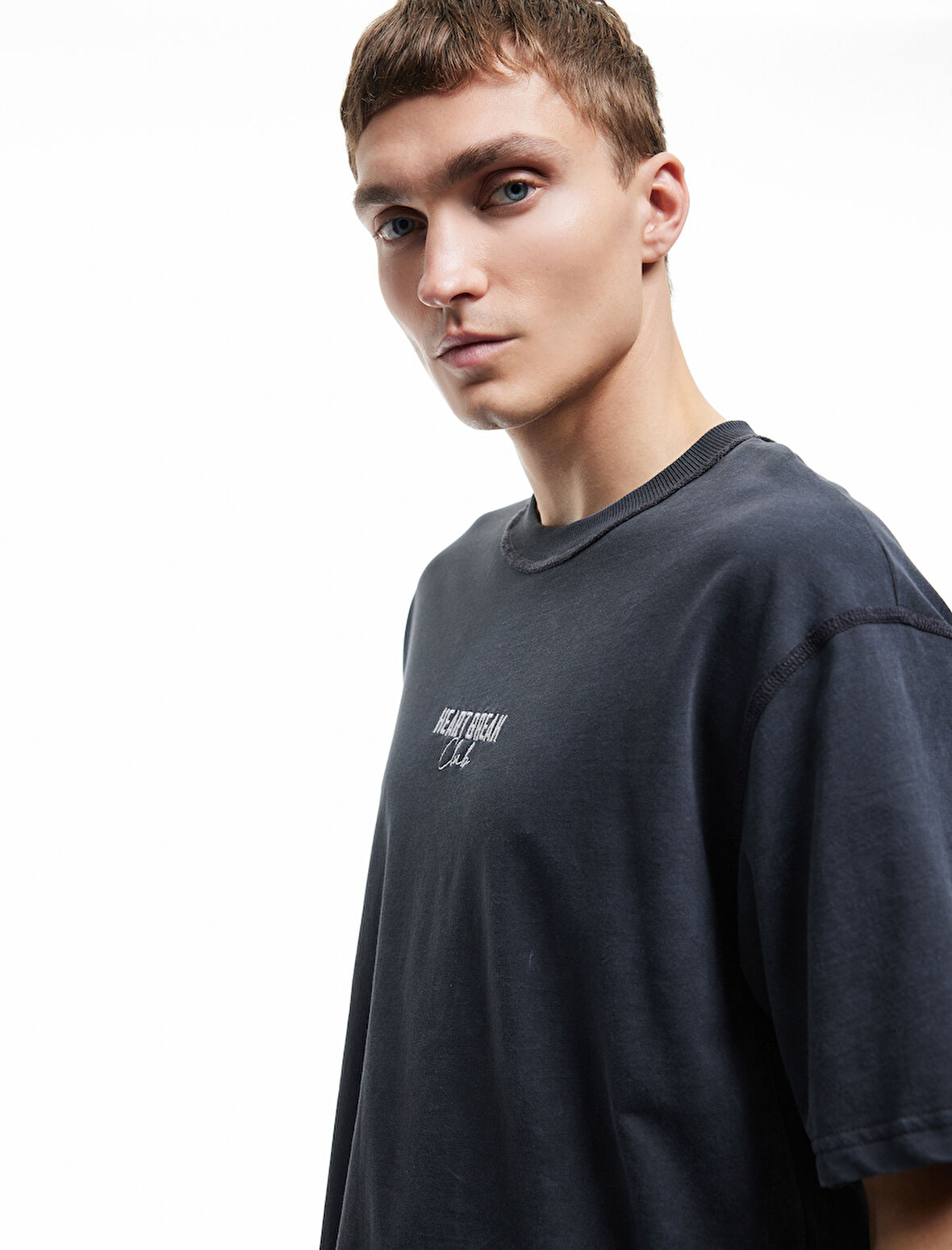 Pamuklu Kısa Kollu Bisiklet Yaka Baskılı Yıkamalı Oversize Tişört