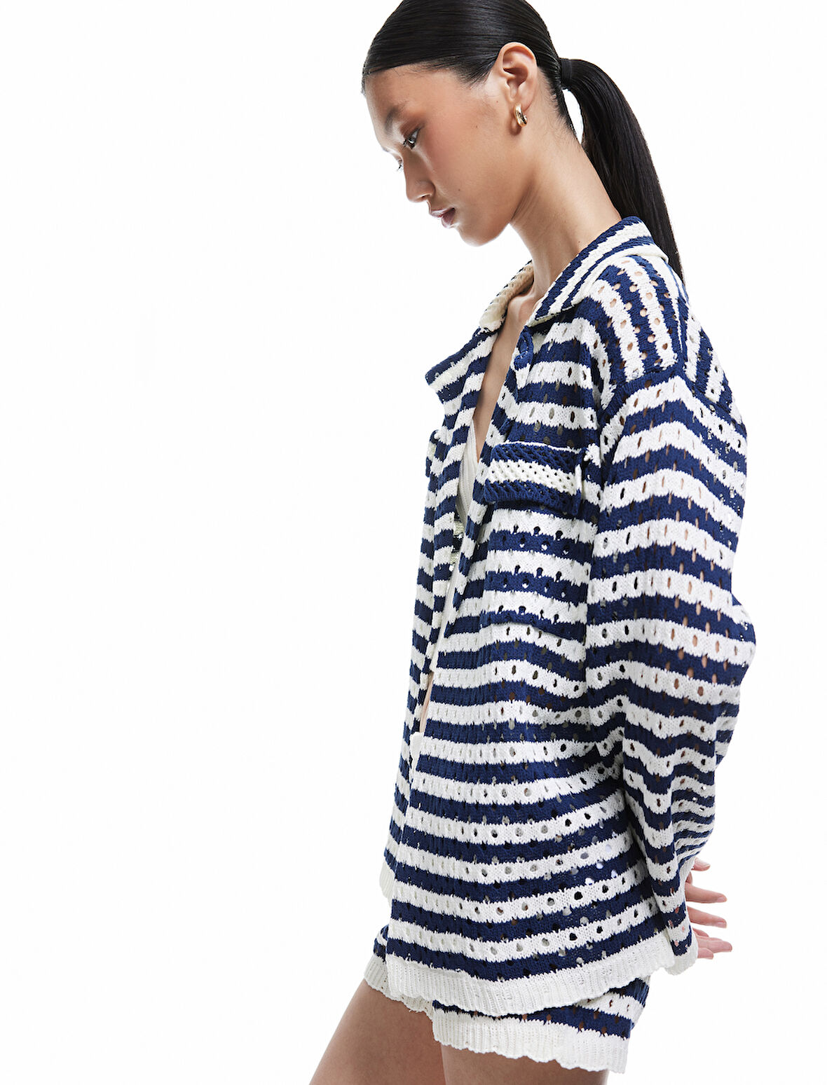 Cep Detaylı Uzun Kollu Ajurlu Çizgili Oversize Kroşe Ceket