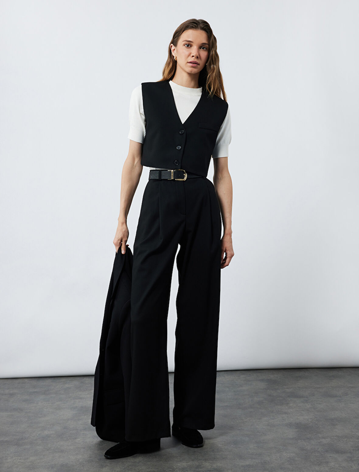 Düğmeli V Yaka Kolsuz Crop Blazer Yelek