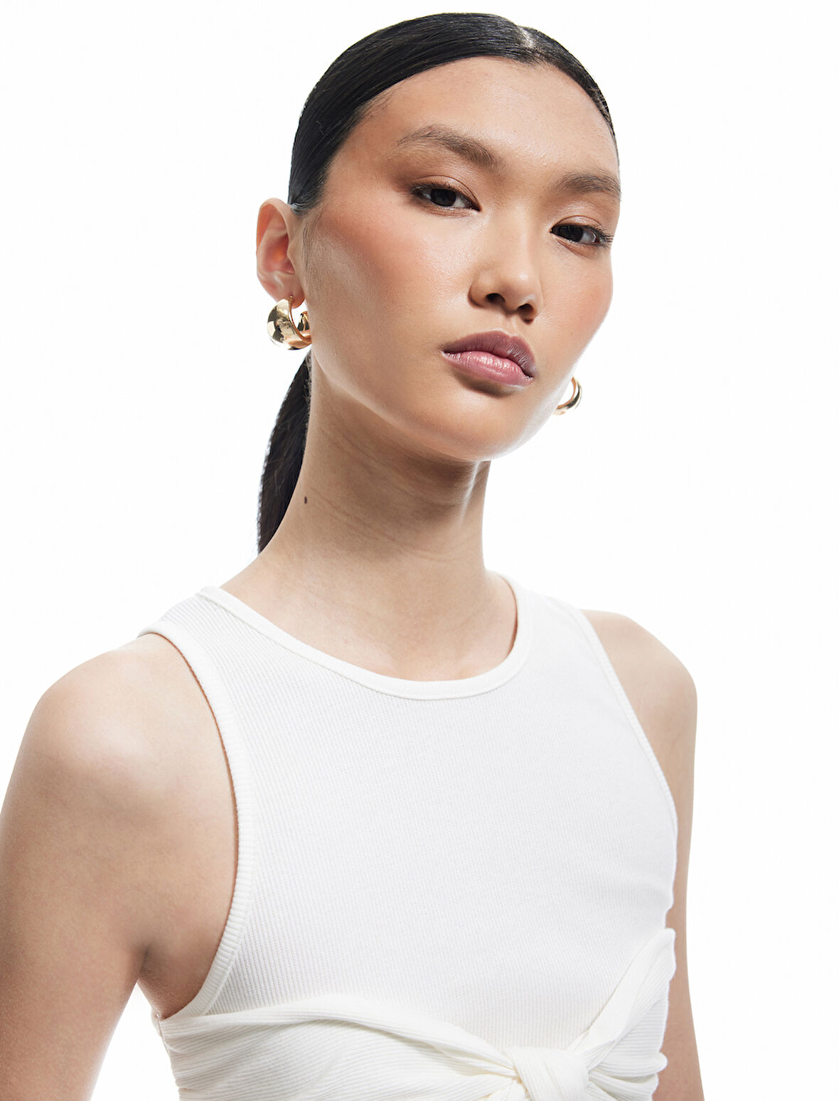 Drapeli Fiyonk Detaylı Pamuklu Kolsuz Tişört