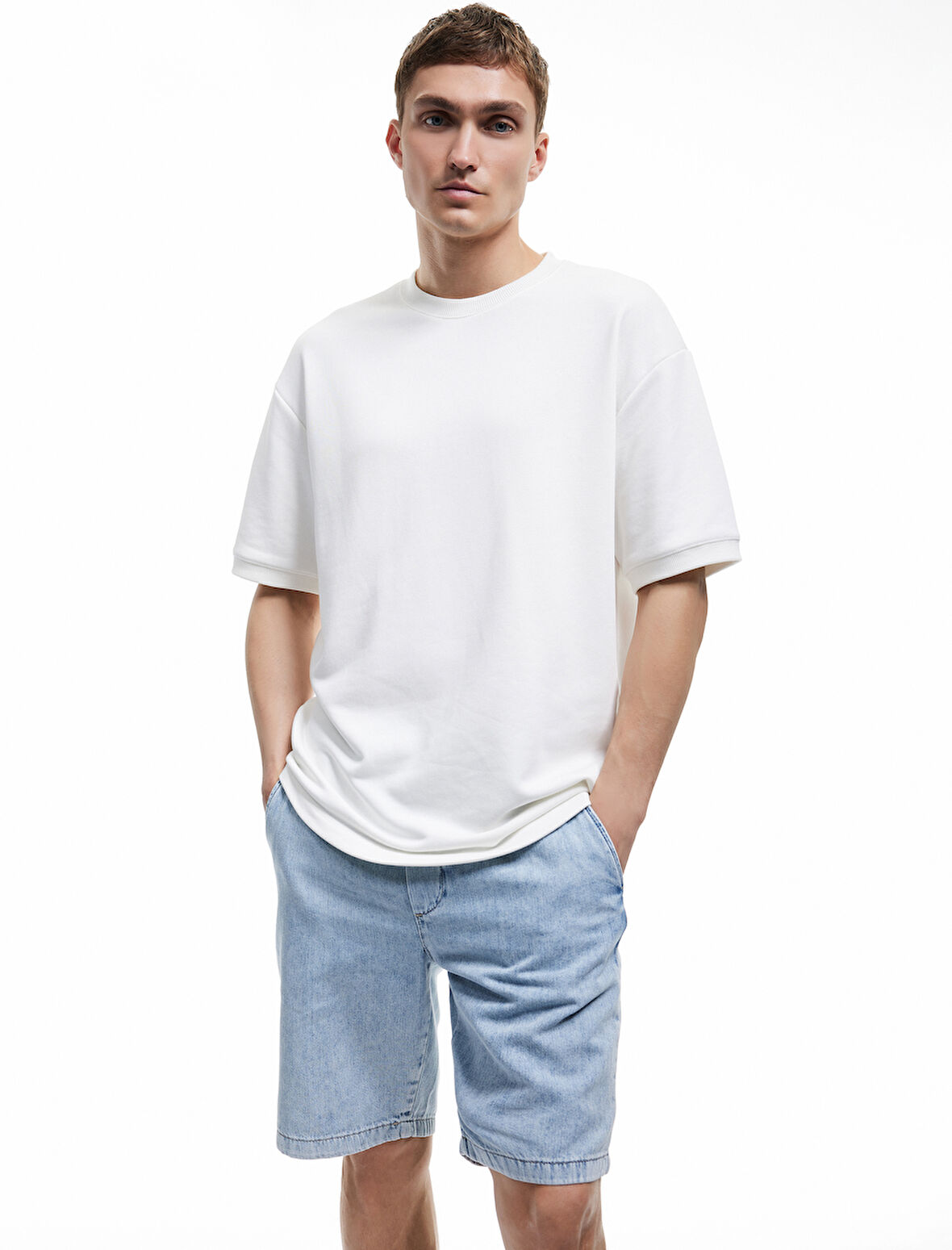 Beli Bağcıklı Cep Detaylı Bermuda Oversize Jean Şort