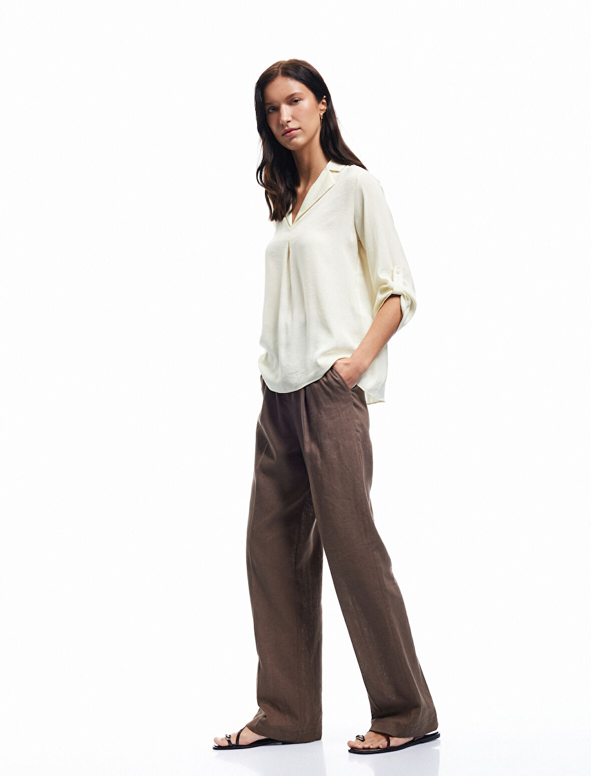 Aerobin Kumaş Kaçık Yaka 3/4 Kollu Saten Bluz