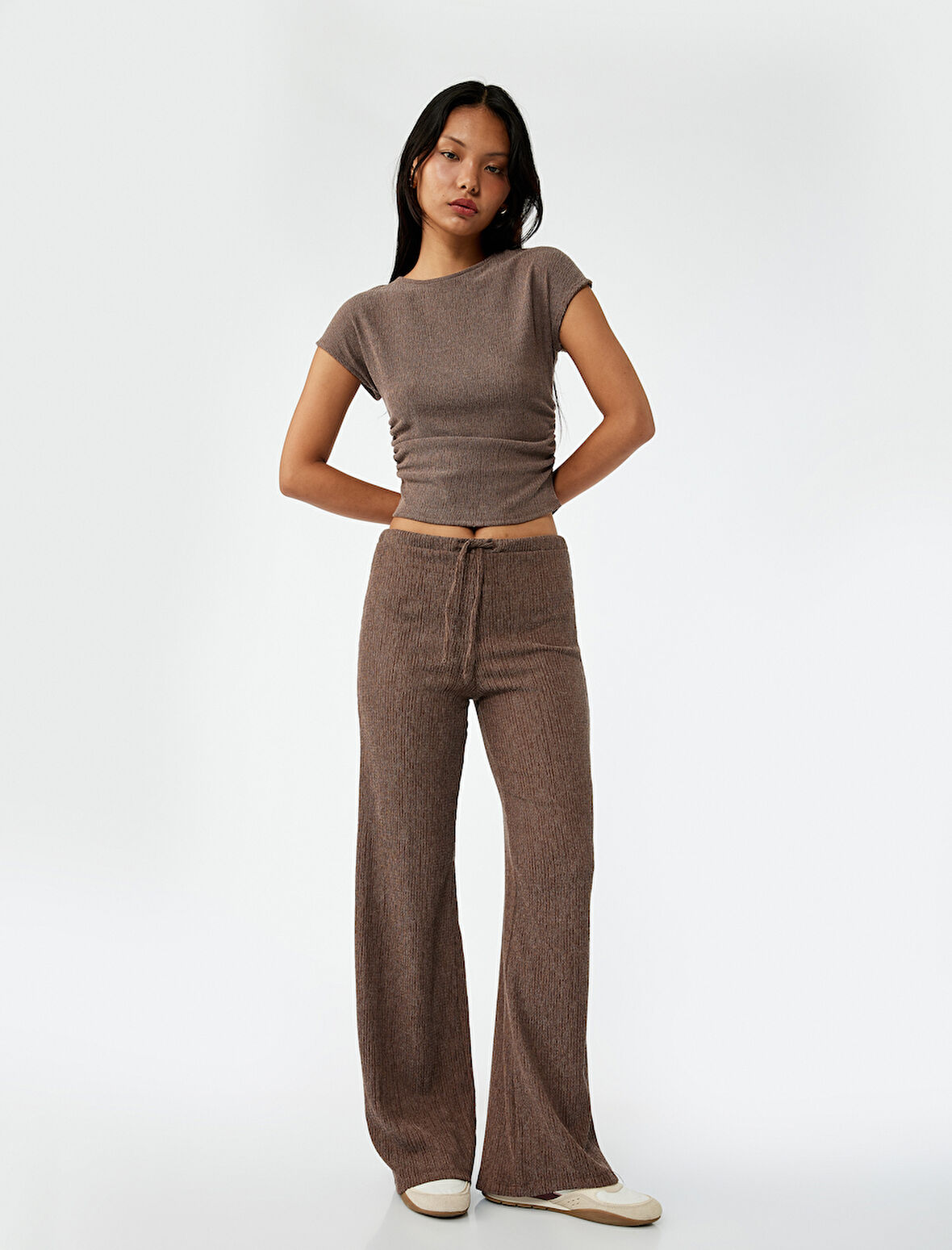 Yüksek Bel Rahat Kalıp Bürümcük Viskon Karışımlı Beli Bağcıklı Geniş Paça Pantolon