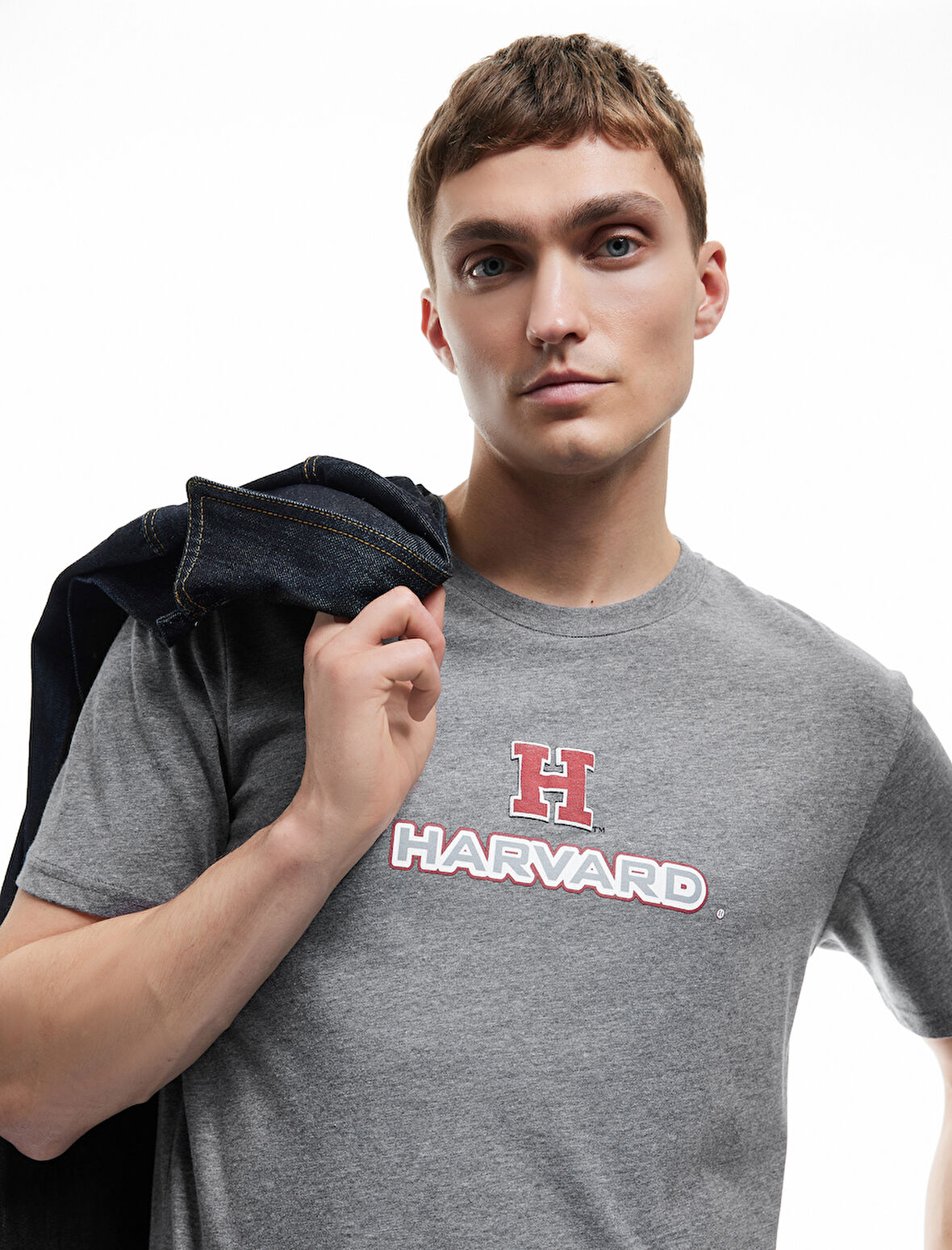 Kısa Kollu Regular Fit Bisiklet Yaka Baskılı Lisanslı Harvard Tişört