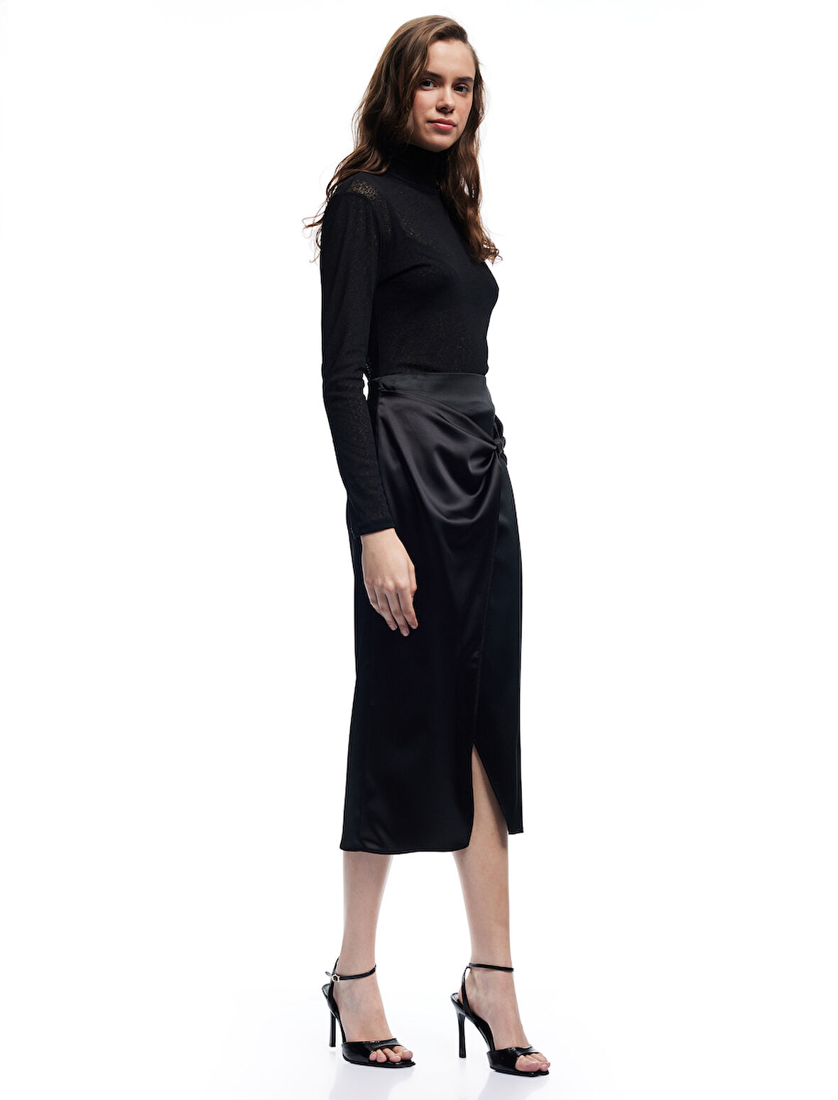 Kruvaze Yırtmaç Detaylı Slim Fit Saten Midi Etek