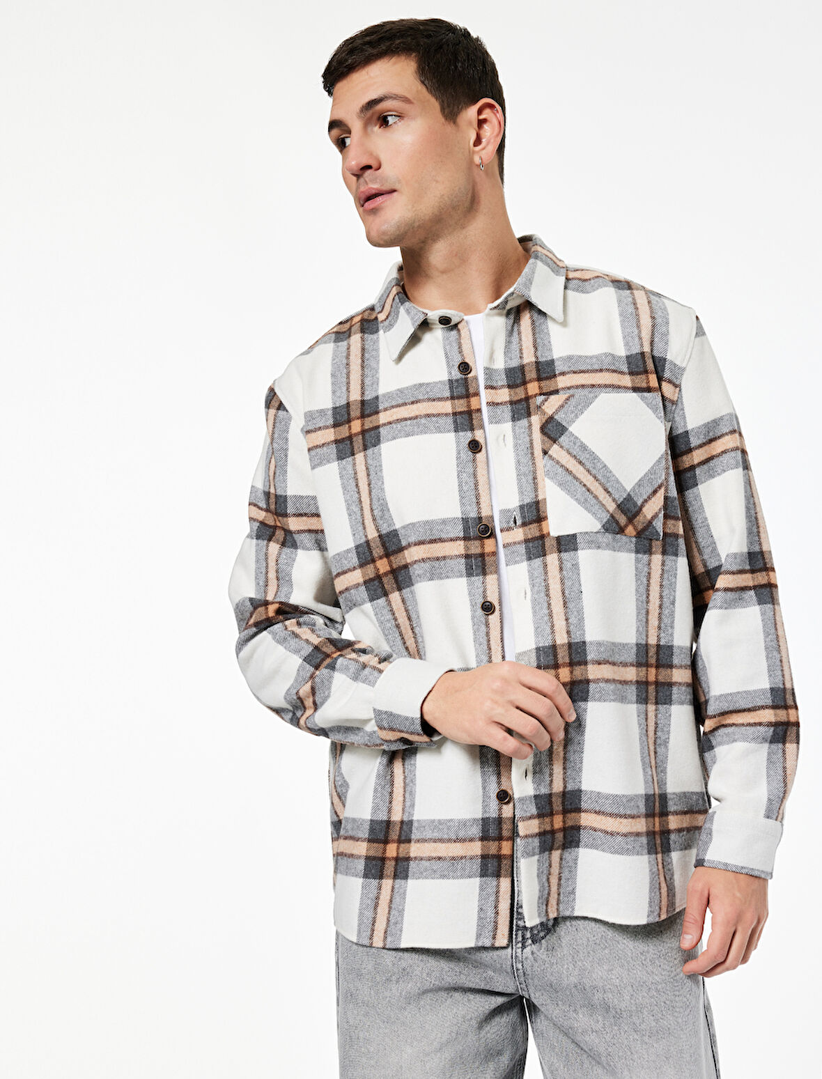 Uzun Kollu Regular Fit Cep Detaylı Klasik Yaka Oduncu Gömleği