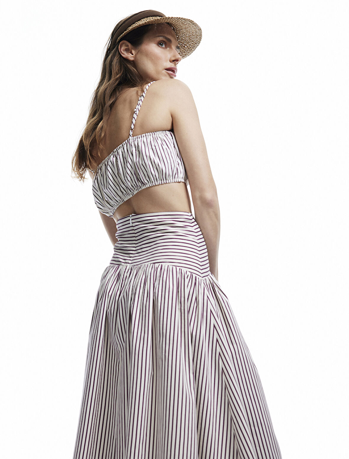 Koton X Melis Ağazat - Gabardin Kumaş Belden Oturtma Detaylı Uzun Kloş Etek