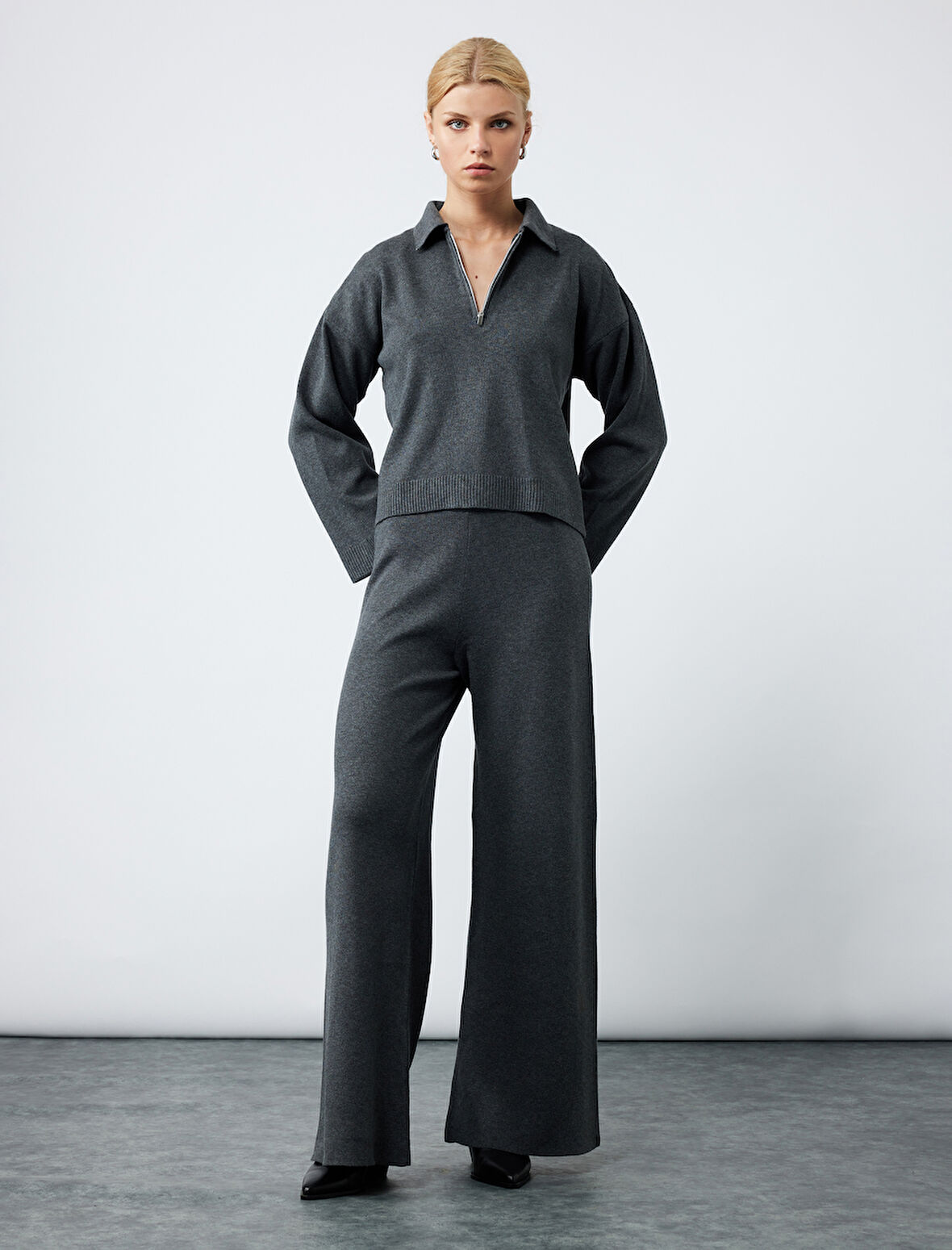 Beli Lastikli Rahat Kalıp Uzun Geniş Paça Triko Pantolon