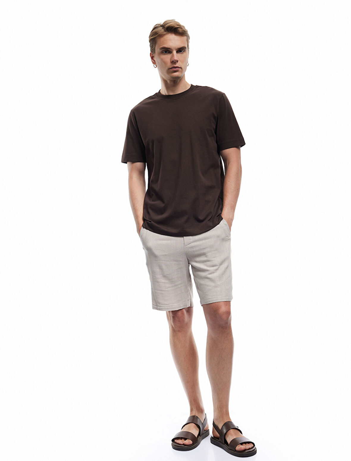 Pamuklu Kısa Kollu Bisiklet Yaka Basic Tişört