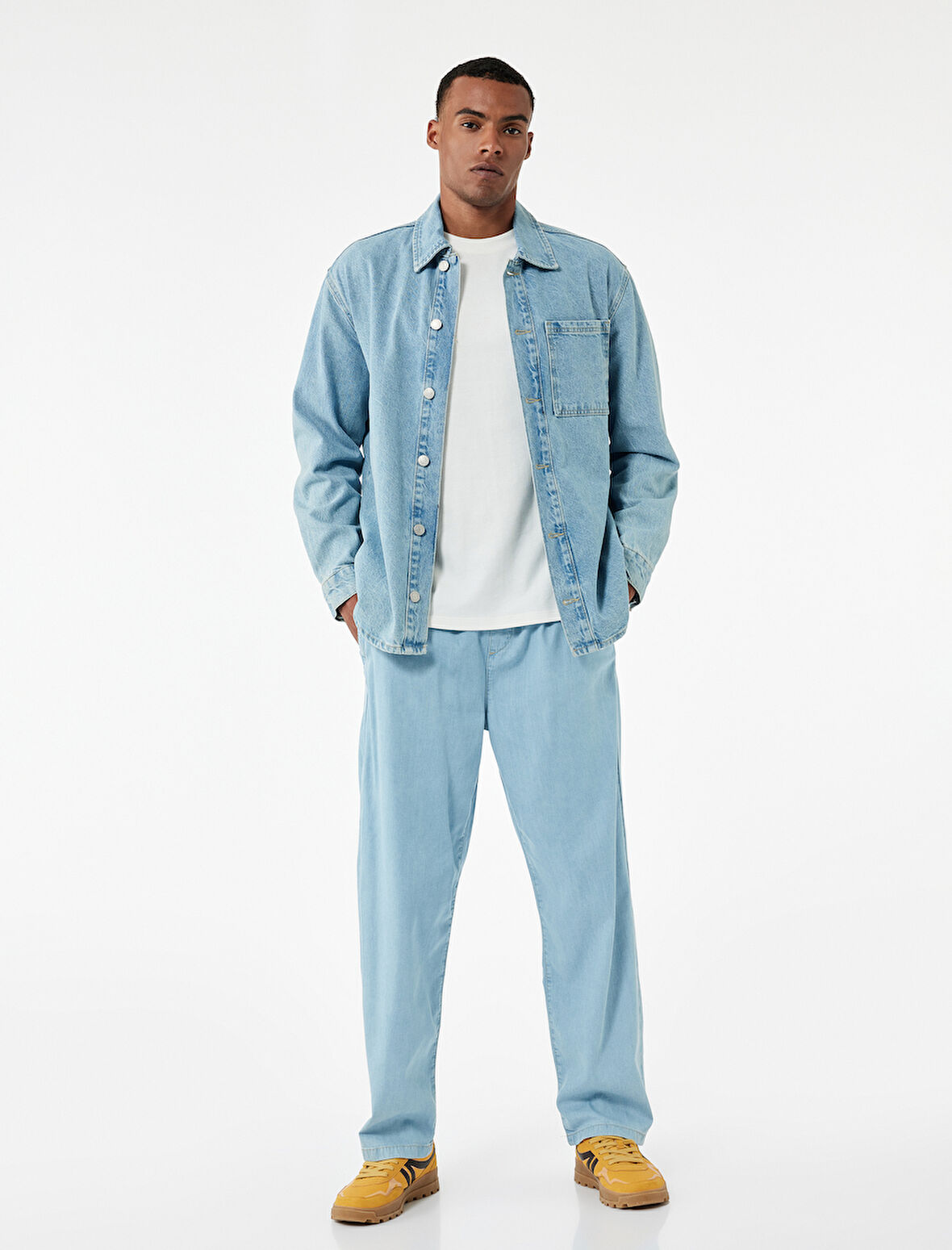 Beli Bağcıklı Cep Detaylı Loose Fit Bol Jean Pantolon