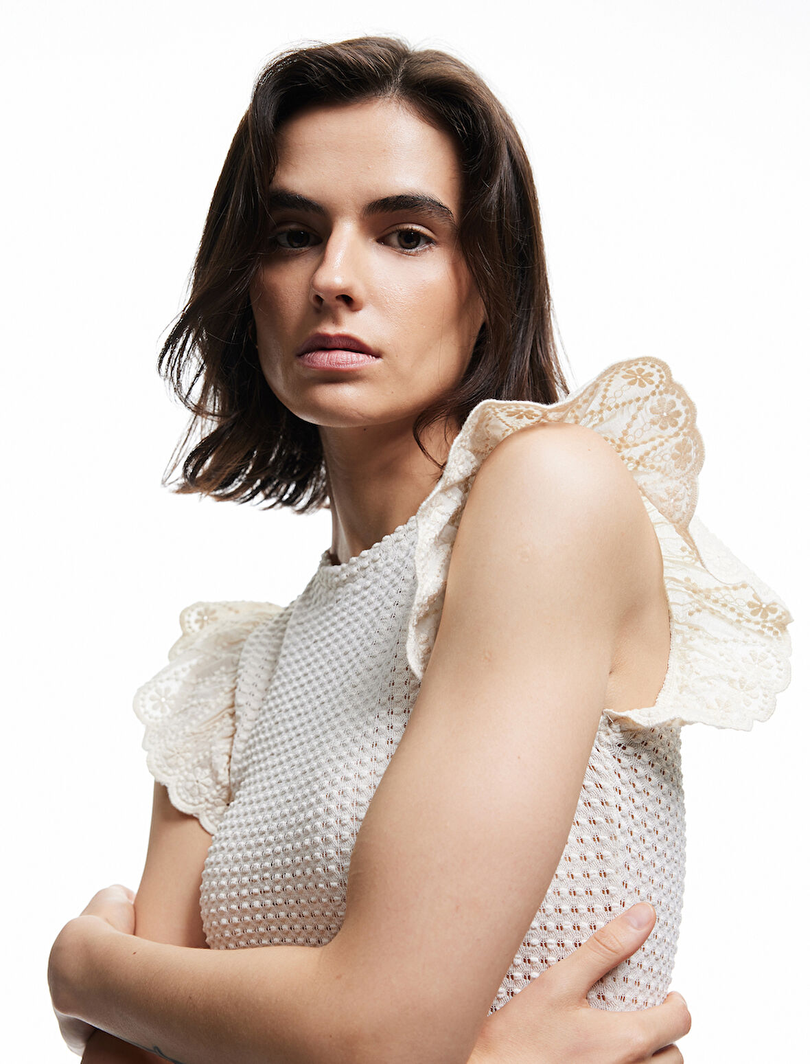 Fistolu Brode Detaylı Bisiklet Yaka Karpuz Kol Fırfırlı Bluz