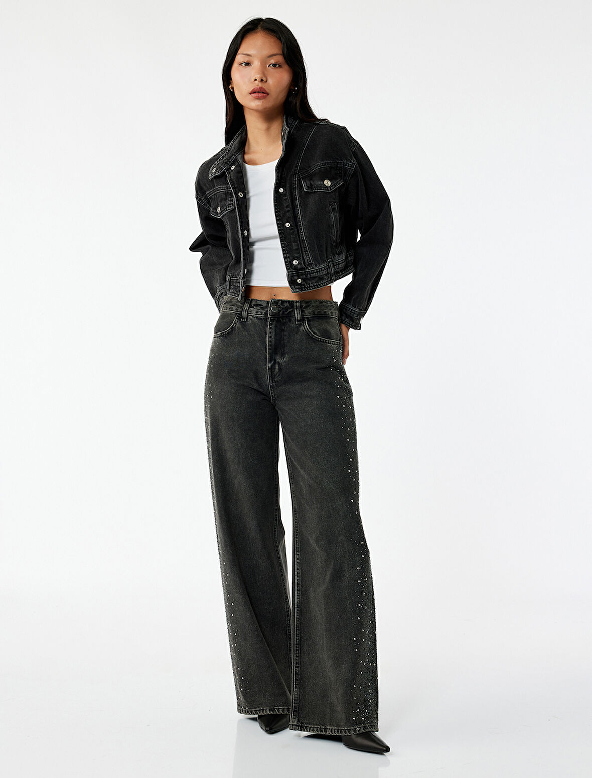 Pamuklu Düğmeli Geniş Paça Taş Detaylı Jean Pantolon -  Wide Leg Jeans