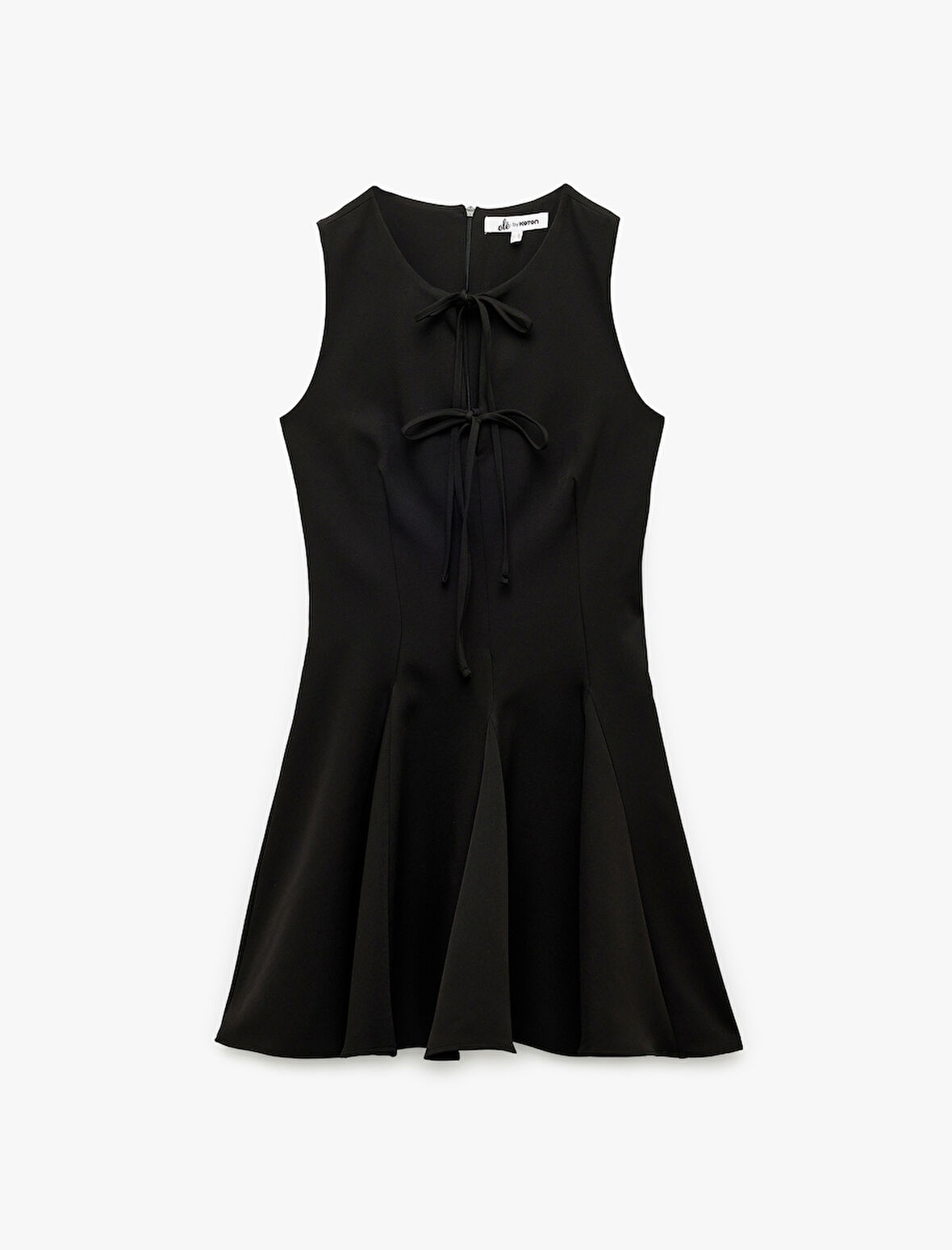 Kolsuz Fiyonklu Bağcıklı Yaka A Kesim Mini Elbise