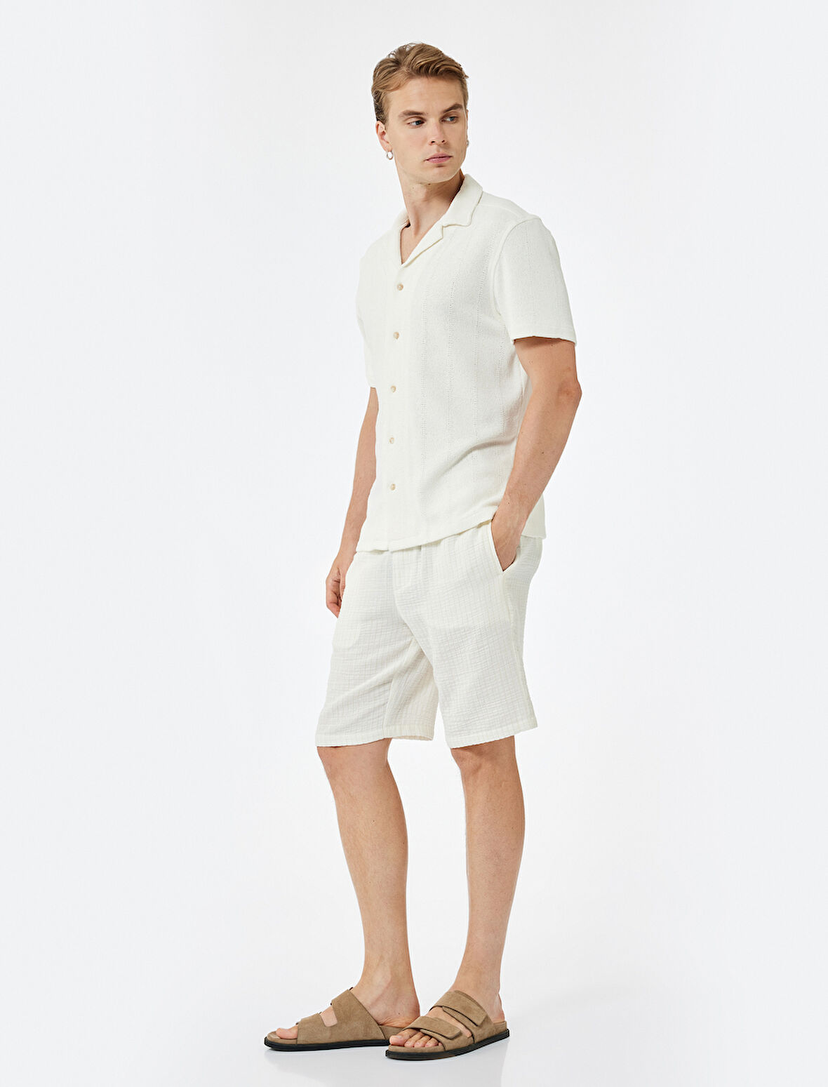 Pamuklu Cep Detaylı Beli Bağcıklı Müslin Yazlık Şort