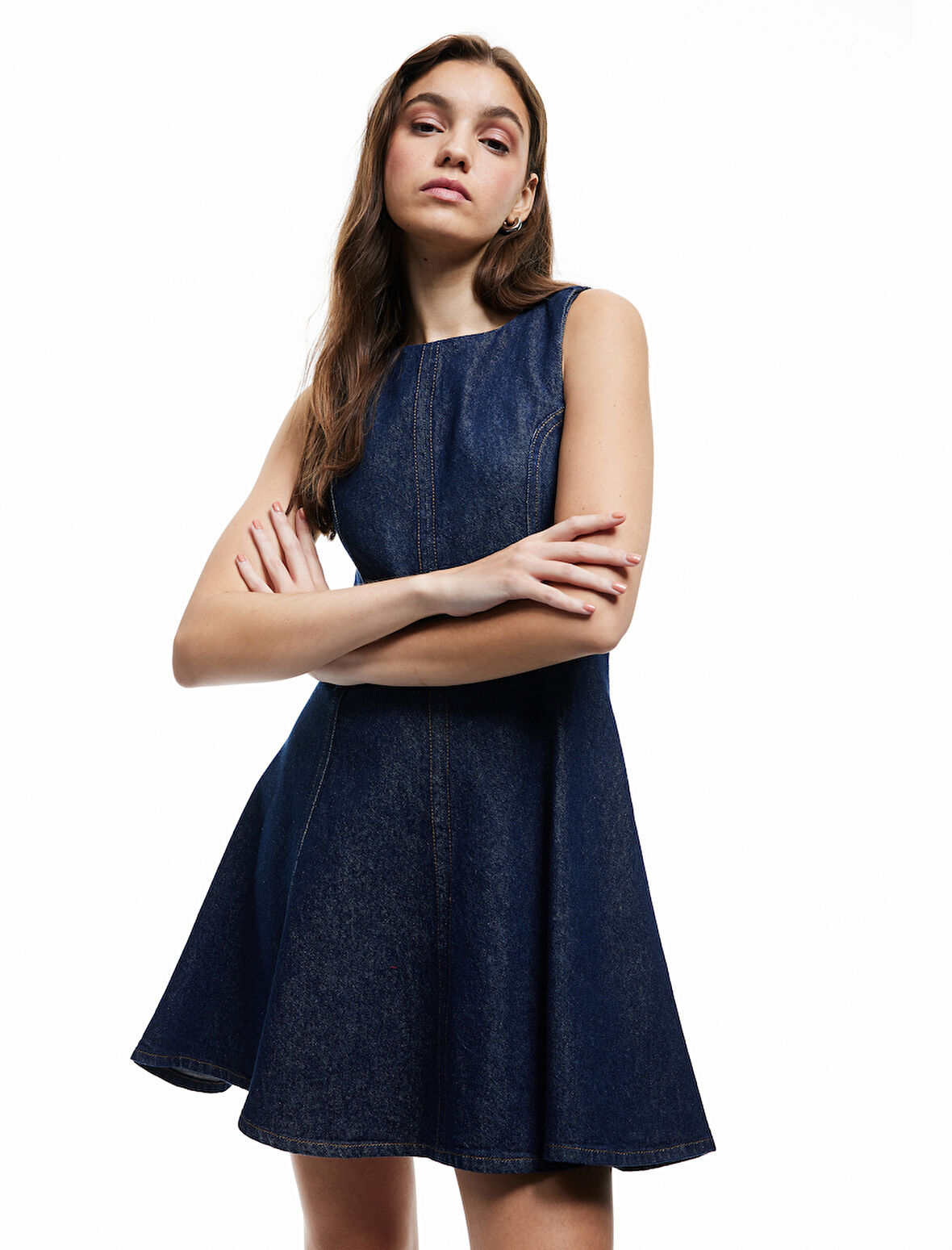 Pamuklu Kolsuz Bisiklet Yaka Mini Denim Elbise