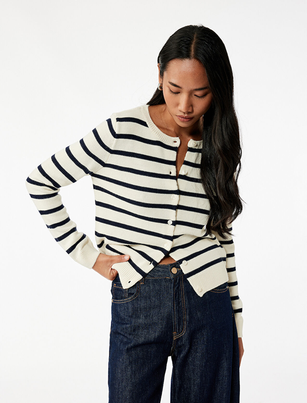 Uzun Kollu Düğmeli Bisiklet Yaka Çizgili Triko Hırka