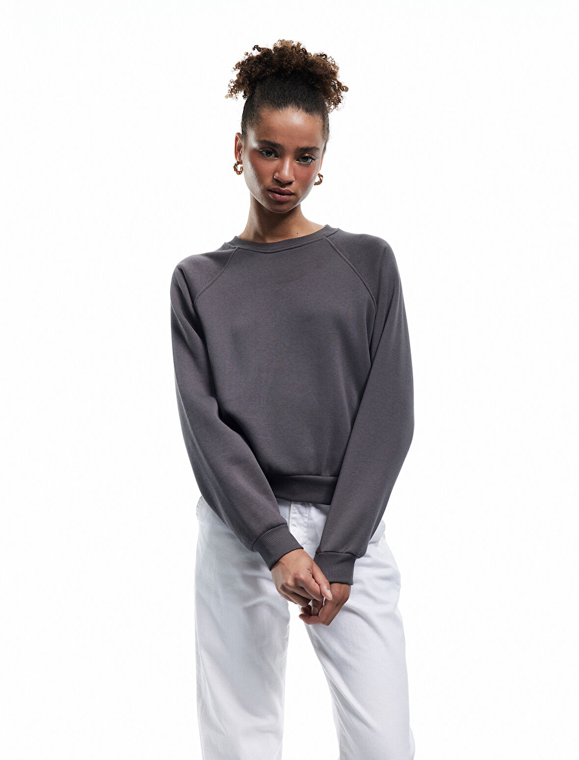 Pamuklu Bisiklet Yaka Şardonlu Sweatshirt