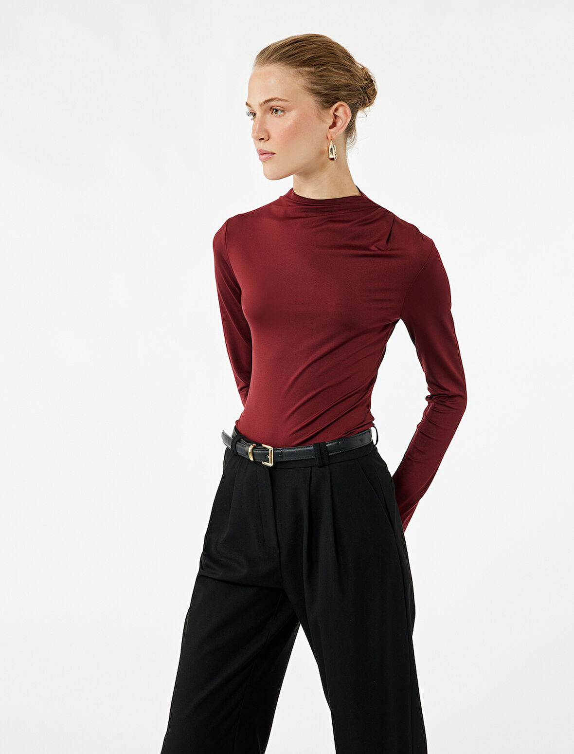 Slim Fit Hafif Dik Yaka Drape Detaylı Uzun Kollu Bodysuit