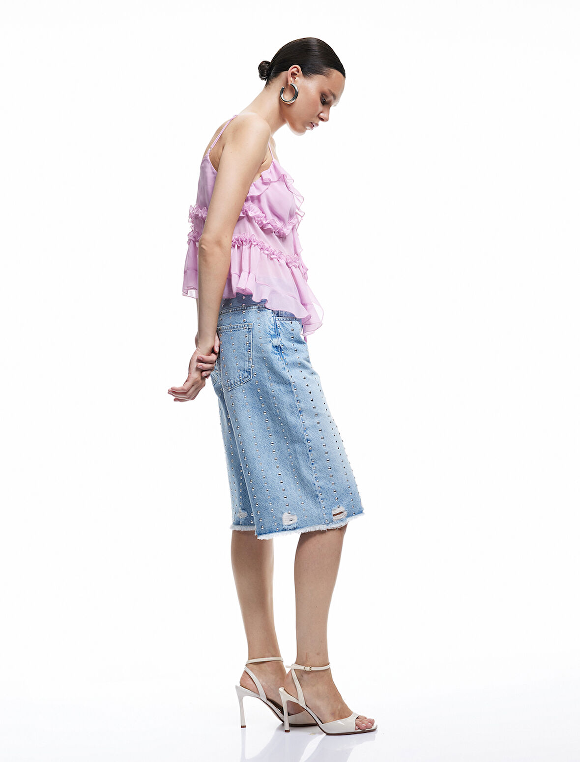 Troklu Yıpratılmış Düğmeli Cepli Bermuda Denim Şort