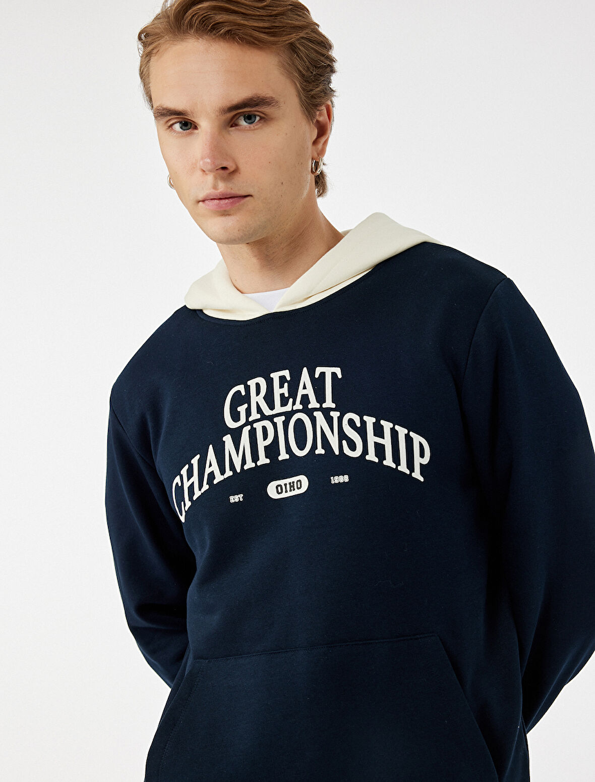 Kanguru Cepli Uzun Kollu Baskılı Şardonlu Renk Kontrastlı Kapşonlu Sweatshirt