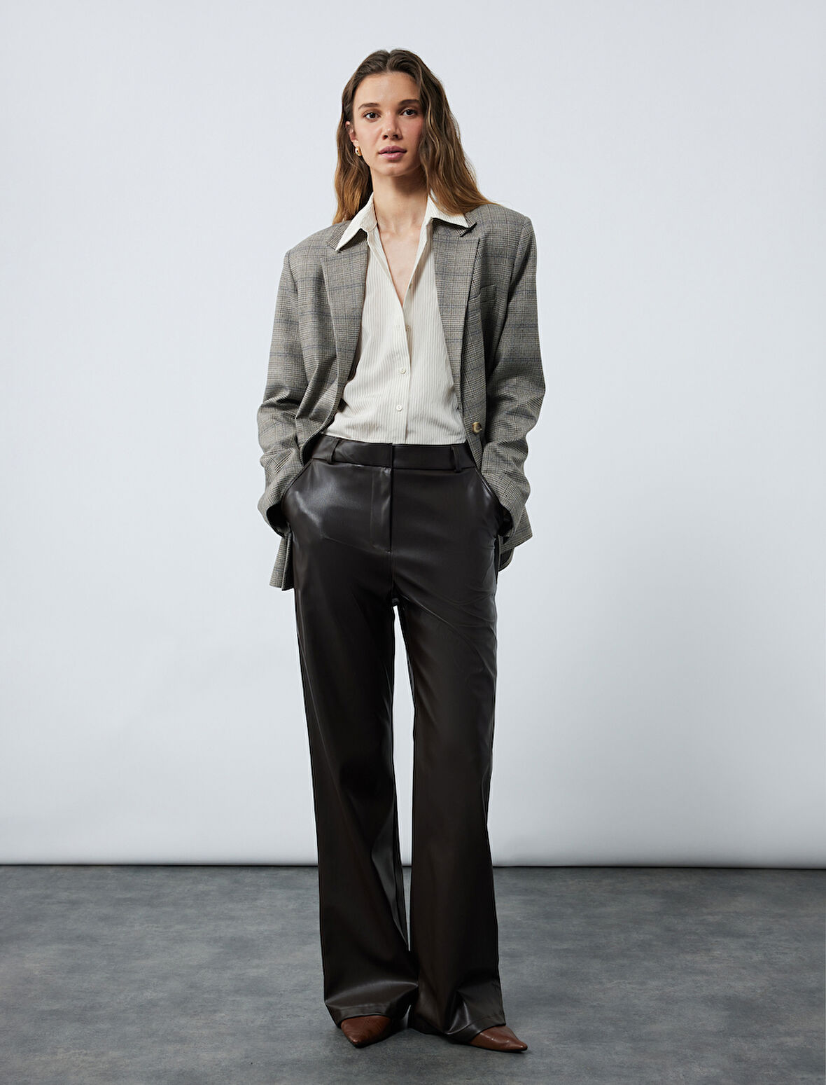 Viskon Kumaş Uzun Kollu Klasik Yaka Oversize Gömlek