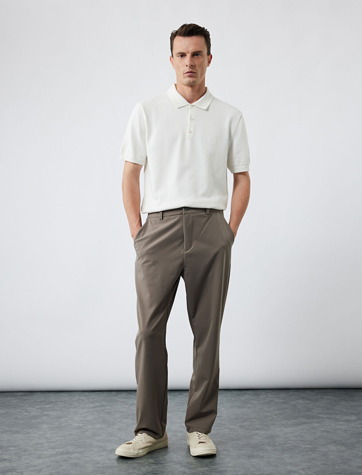 Slim Fit Cep Detaylı Düğmeli Esnek Kumaş Pantolon