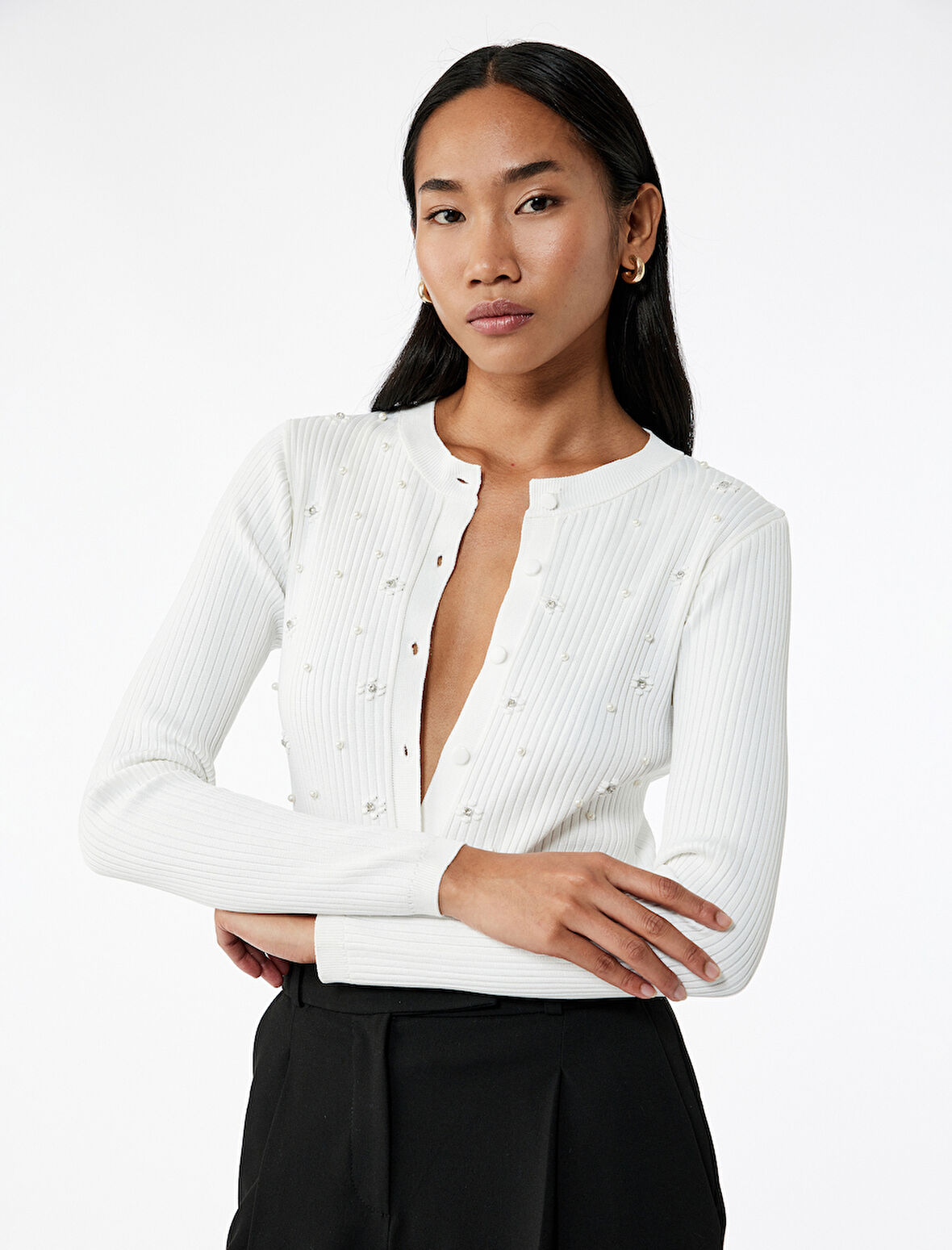 Düğmeli Uzun Kollu Bisiklet Yaka Taşlı Triko Hırka