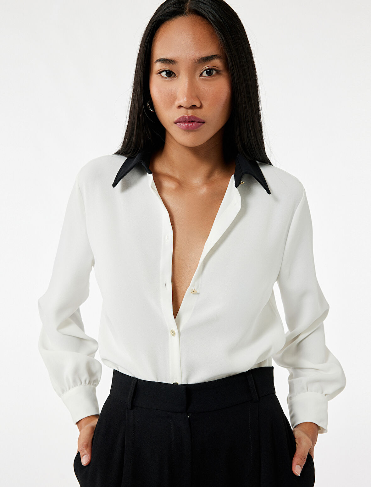 Regular Fit Kontrast Detaylı Uzun Kollu Klasik Yaka Gömlek