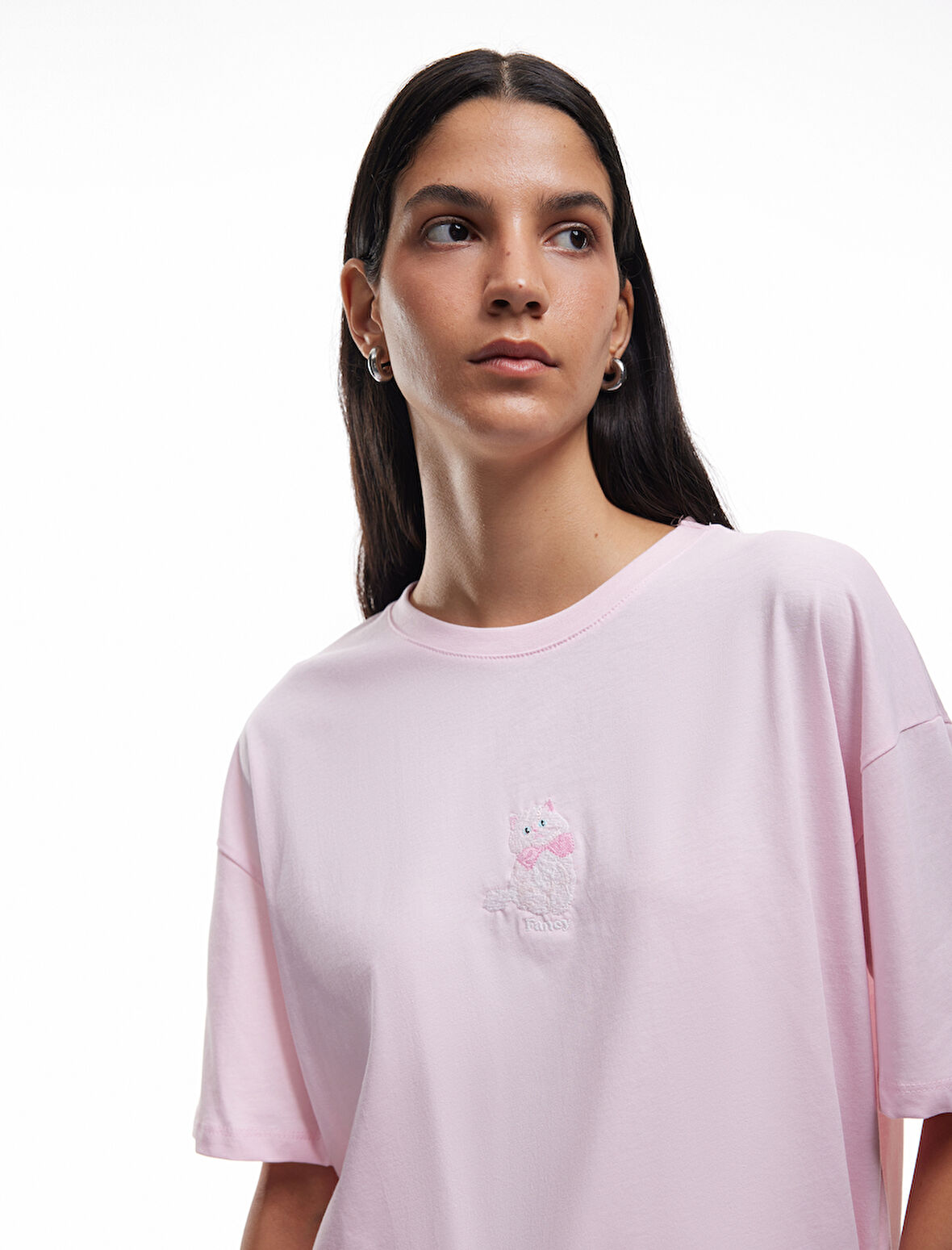 Kısa Kollu Bisiklet Yaka Nakış Detaylı Pamuklu Oversize Tişört