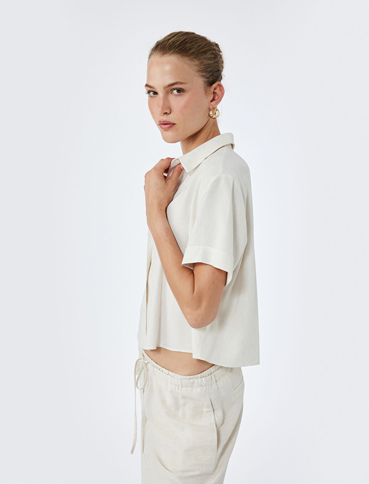 Keten Karışımlı Kısa Kollu Klasik Yaka Crop Gömlek
