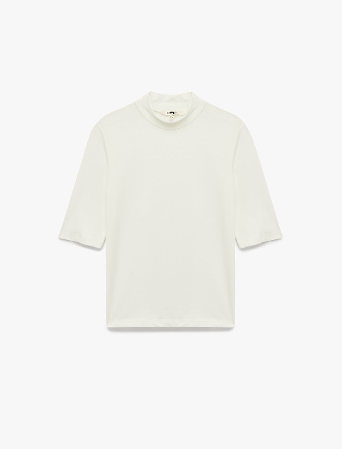 Slim Fit Pamuklu 3/4 Kol Dik Yaka Tişört