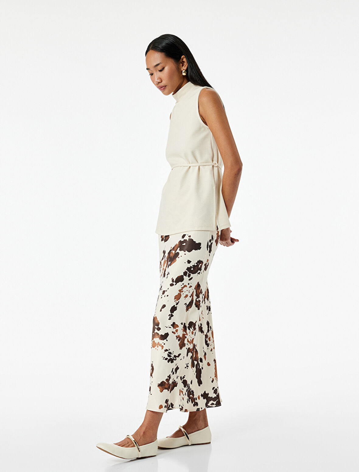 Kemer Detaylı Desenli Uzun Saten Etek