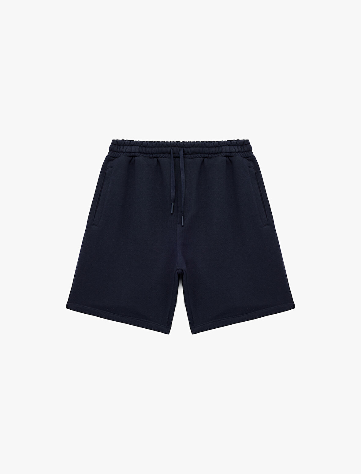 Rahat Kesim Cep Detaylı Beli Bağcıklı Spor Şort