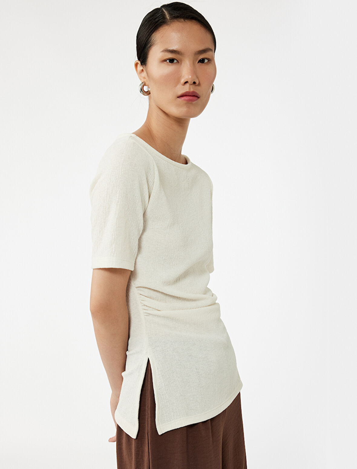 Slim Fit Kısa Kollu Bisiklet Yaka Drape Detaylı Tişört