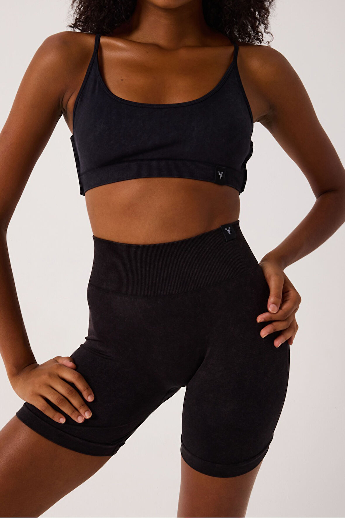 Glowfit Spor Şort Yüksek Bel Esnek Şekillendirici ve Toparlayıcı Seamless Tayt Kısa Şort