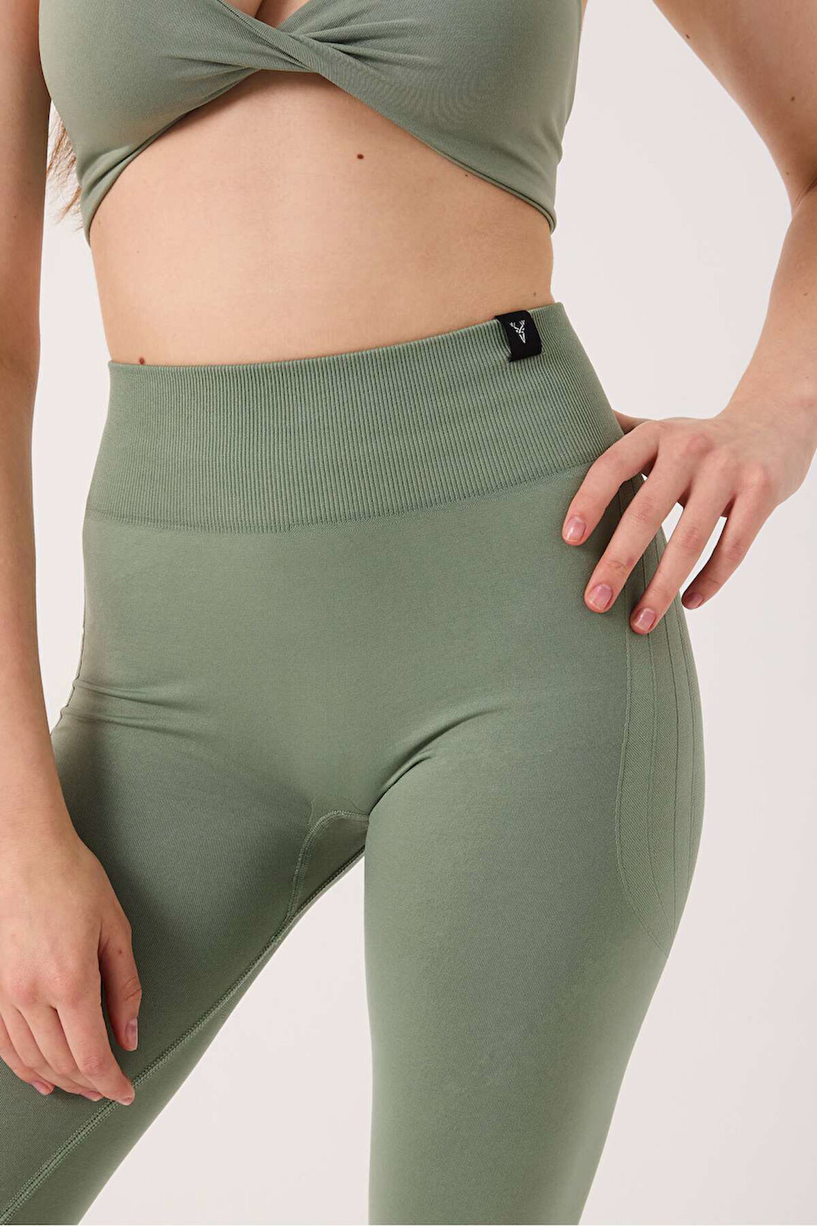 Amara Spor Tayt Seamless Yüksek Bel Esnek Şekillendirici ve Toparlayıcı Tayt