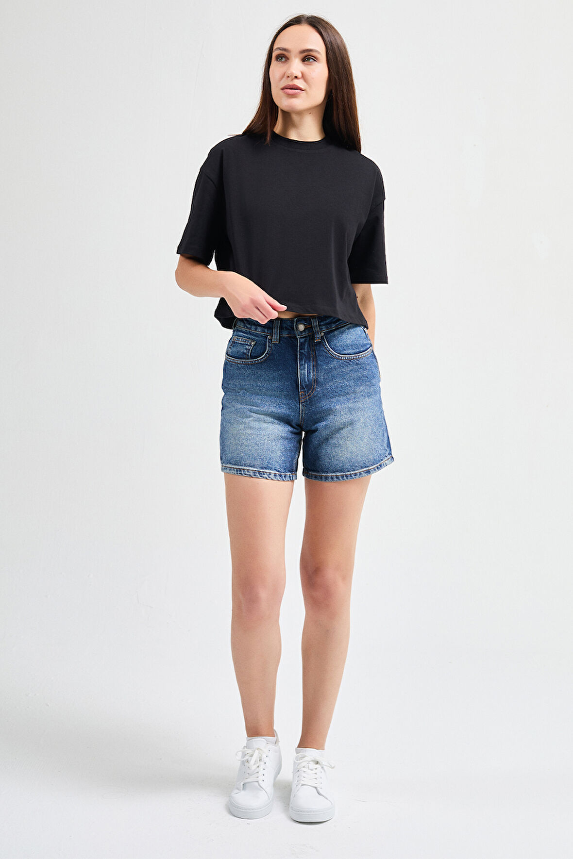 Lucia 82001 Oversize Crop Siyah Kadın Basic T-Shirt