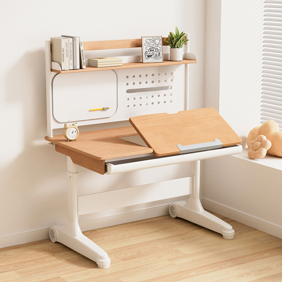 Mimosa Yükseklik Ayarlı Çocuk Çalışma Masası