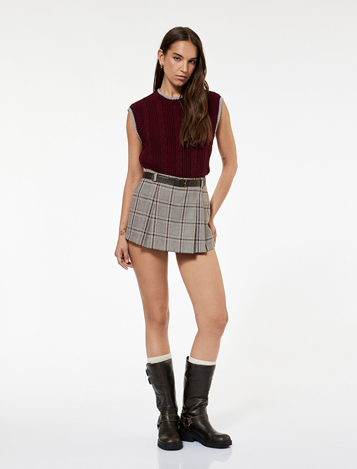 Kolsuz Biyeli Bisiklet Yaka Saç Örgüsü Dokulu Süveter