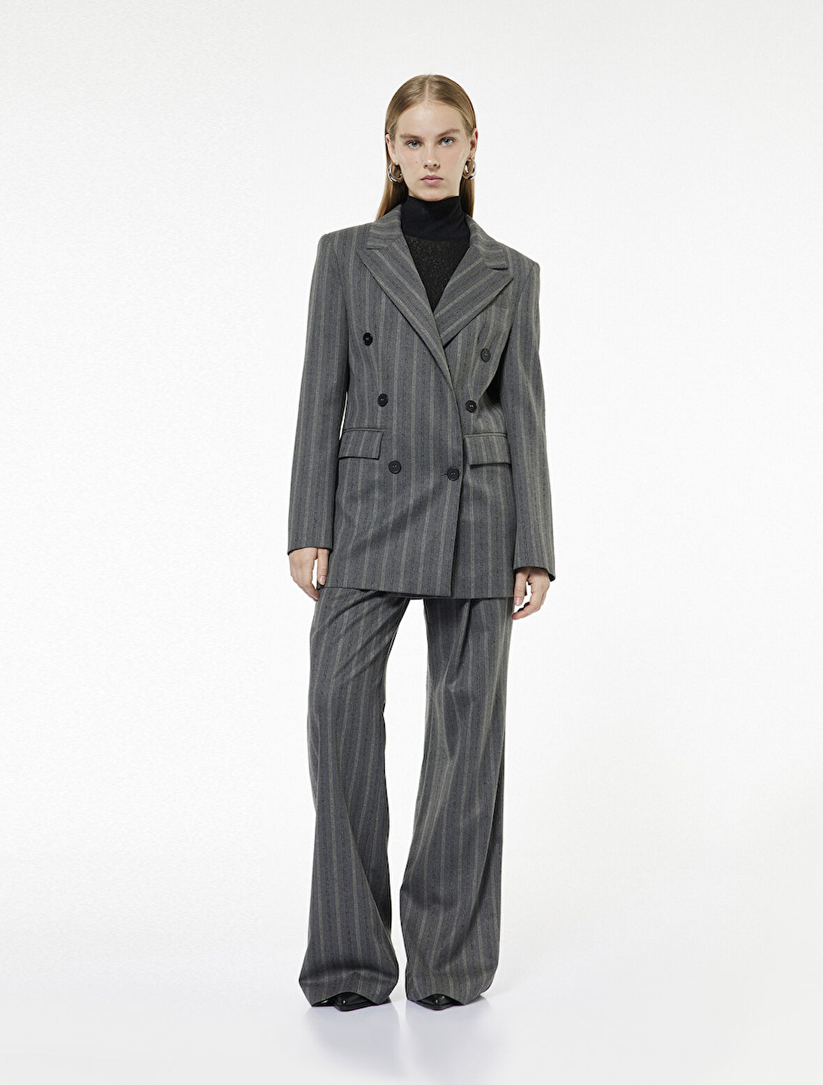 Viskon Karışımlı Düğmeli Cep Detaylı Kruvaze Yaka Çizgili Blazer Ceket