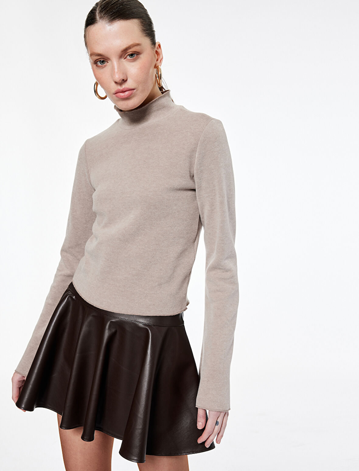 Slim Fit Uzun Çan Kollu Dik Yaka Bluz