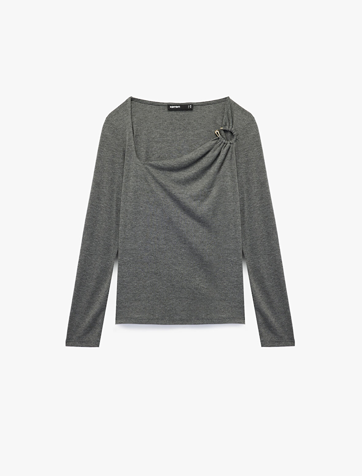 Slim Fit Aksesuar Detaylı Asimetrik Yaka Uzun Kollu Tişört