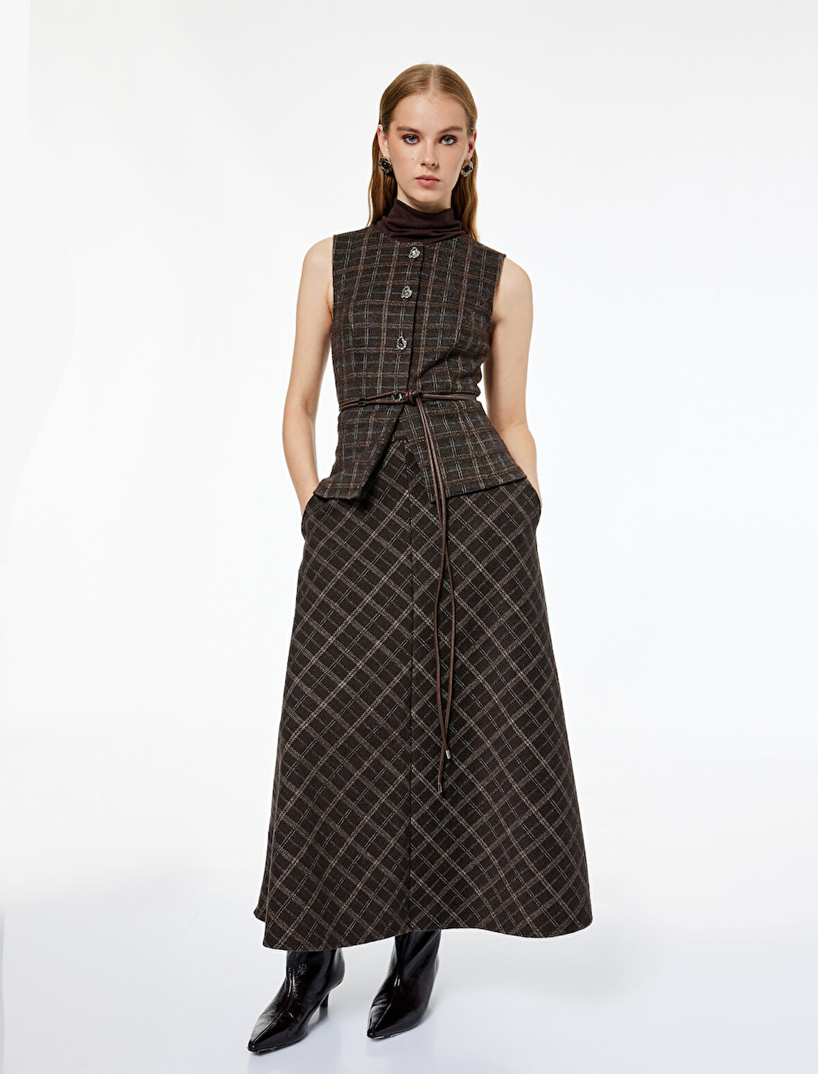 Koton X Melis Ağazat - A Kesim Cepli Uzun Ekose Etek