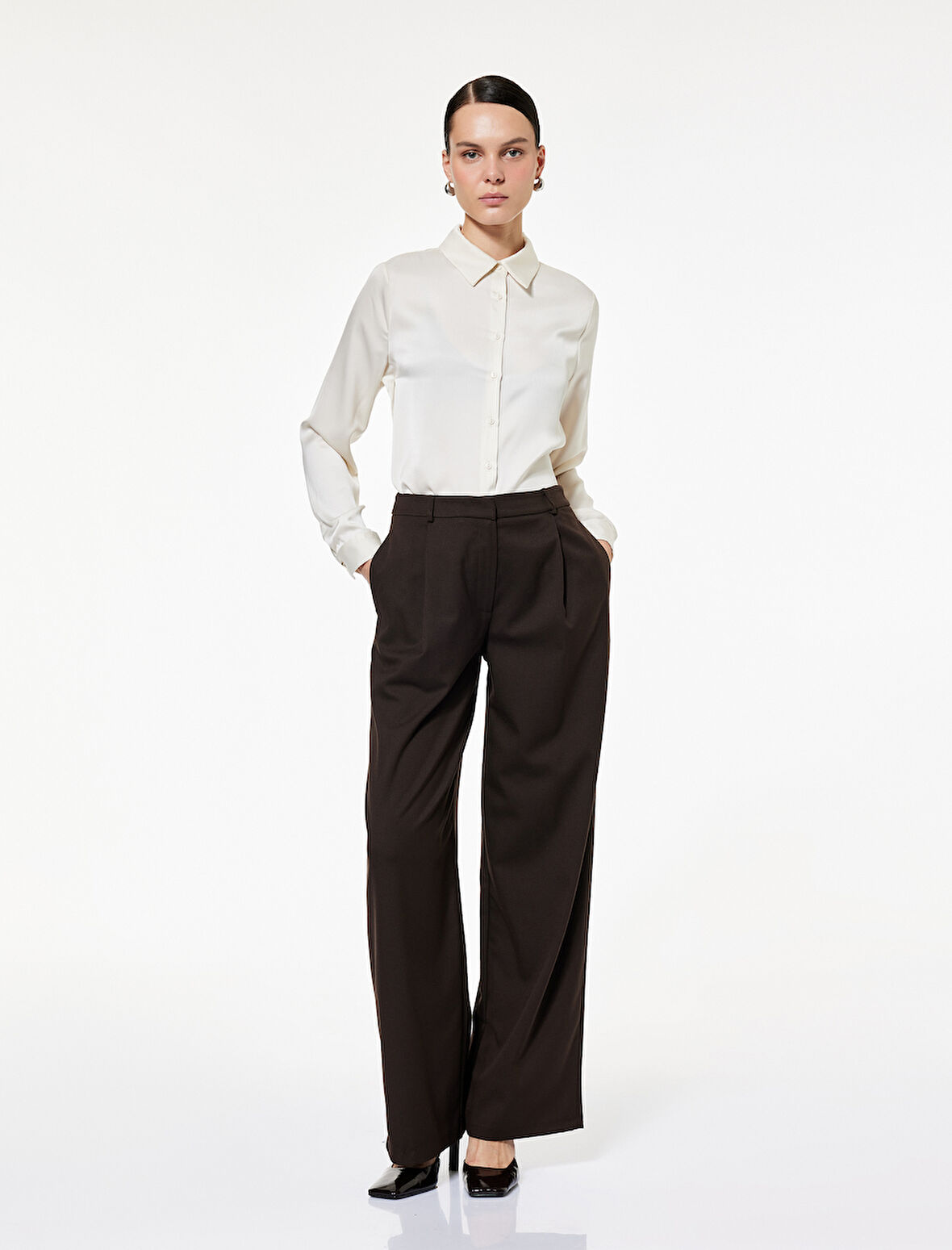 Uzun Kollu Düğmeli Klasik Yaka Saten Gömlek