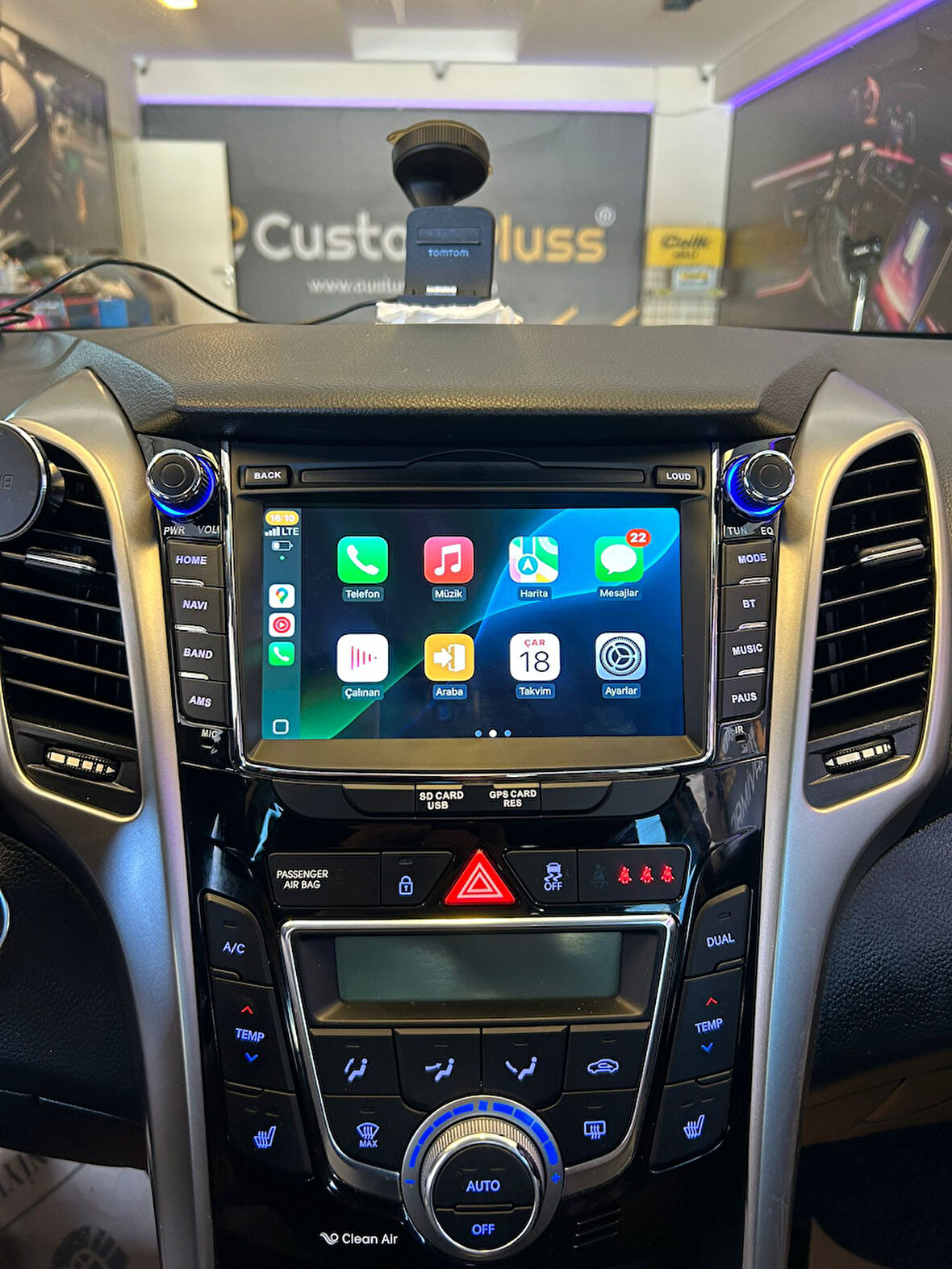 HYUNDAİ İ30 UYUMLU 2 GB RAM 32 GB DAHİLİ HAFIZA 7 İNÇ TUŞLU MODEL MULTİMEDYA KABLOSUZ GERİ GÖRÜŞ KAMERALI 