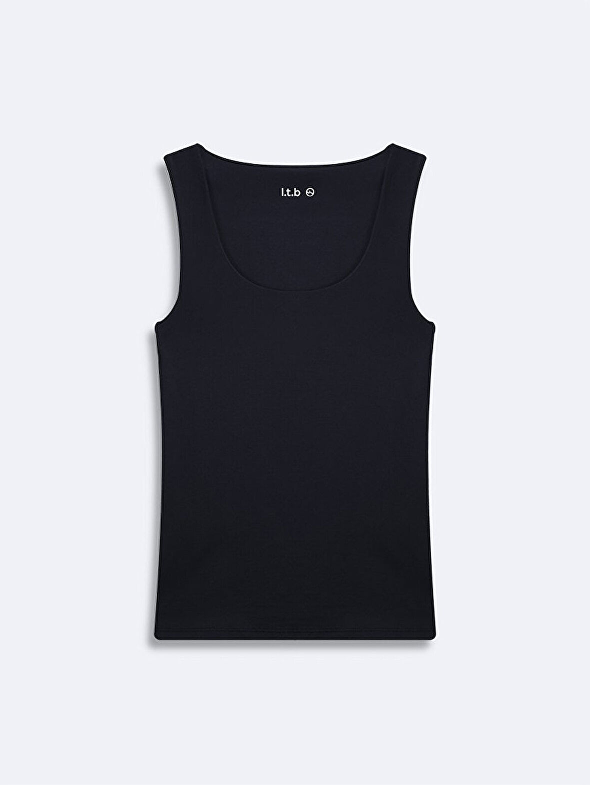 Lacivert Atlet