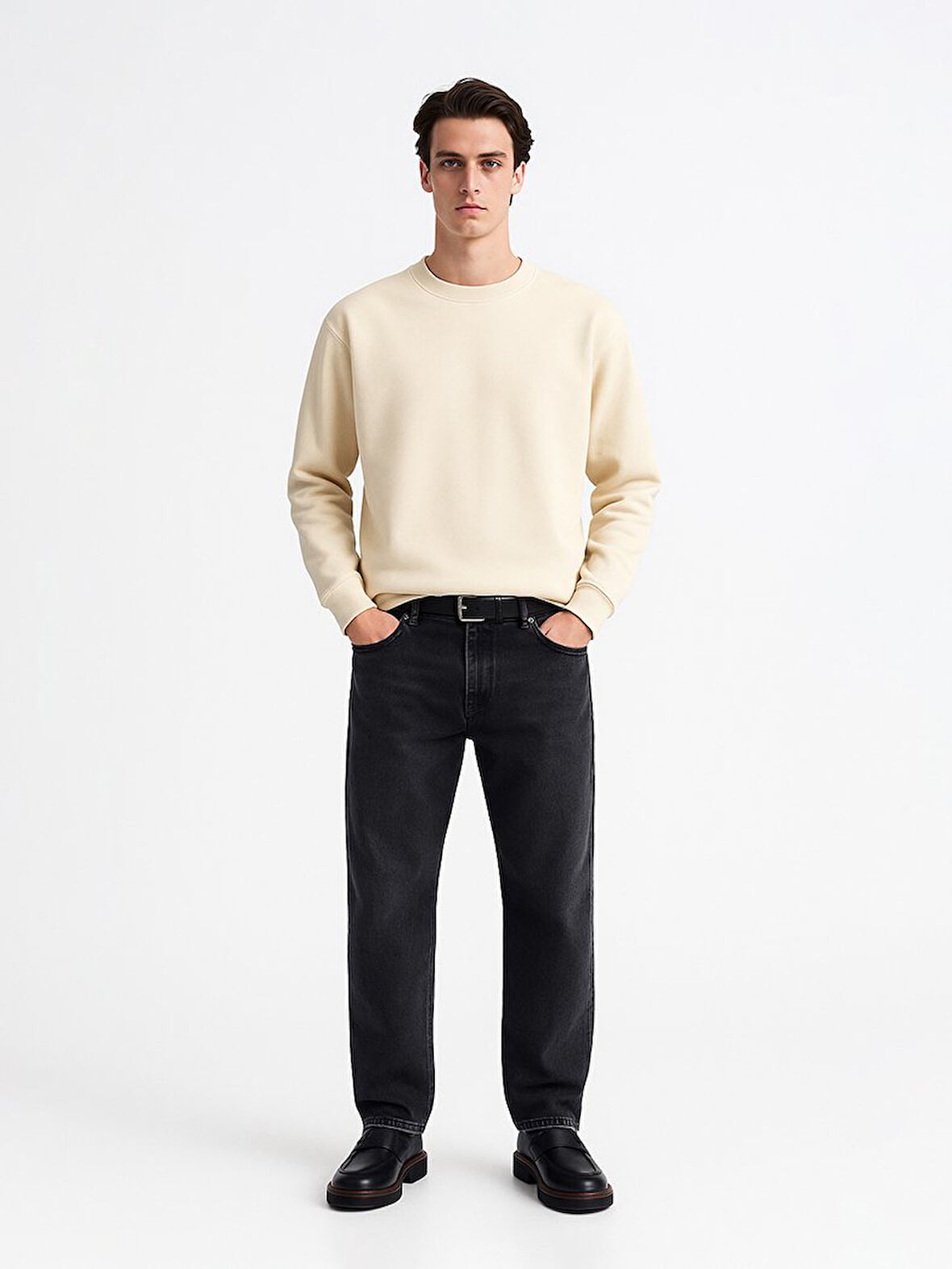 Uzun Kollu Sıfır Yaka Basic Krem Sweatshırt